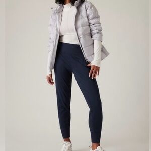 NWT-Athleta Navy Venice High Rise
Jogger, Small Petite